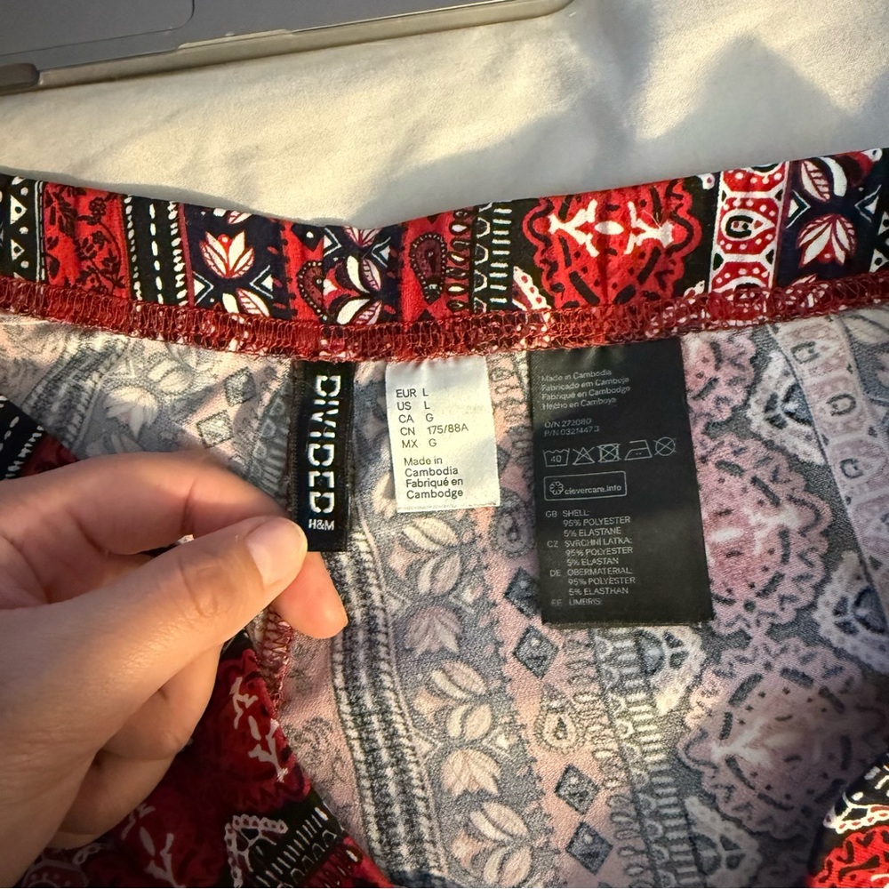 Patterned Flare Pants - Picture 3 of 3